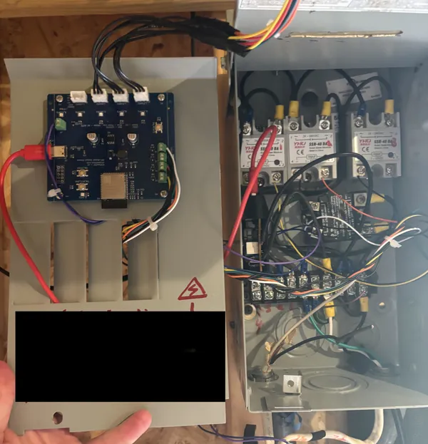 ESPond32 control box hardware